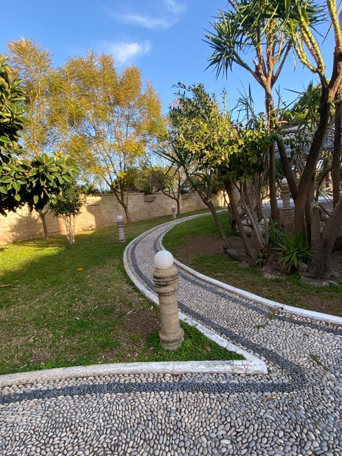 Nostrana Village Apartments Koskinou  ภายนอก รูปภาพ
