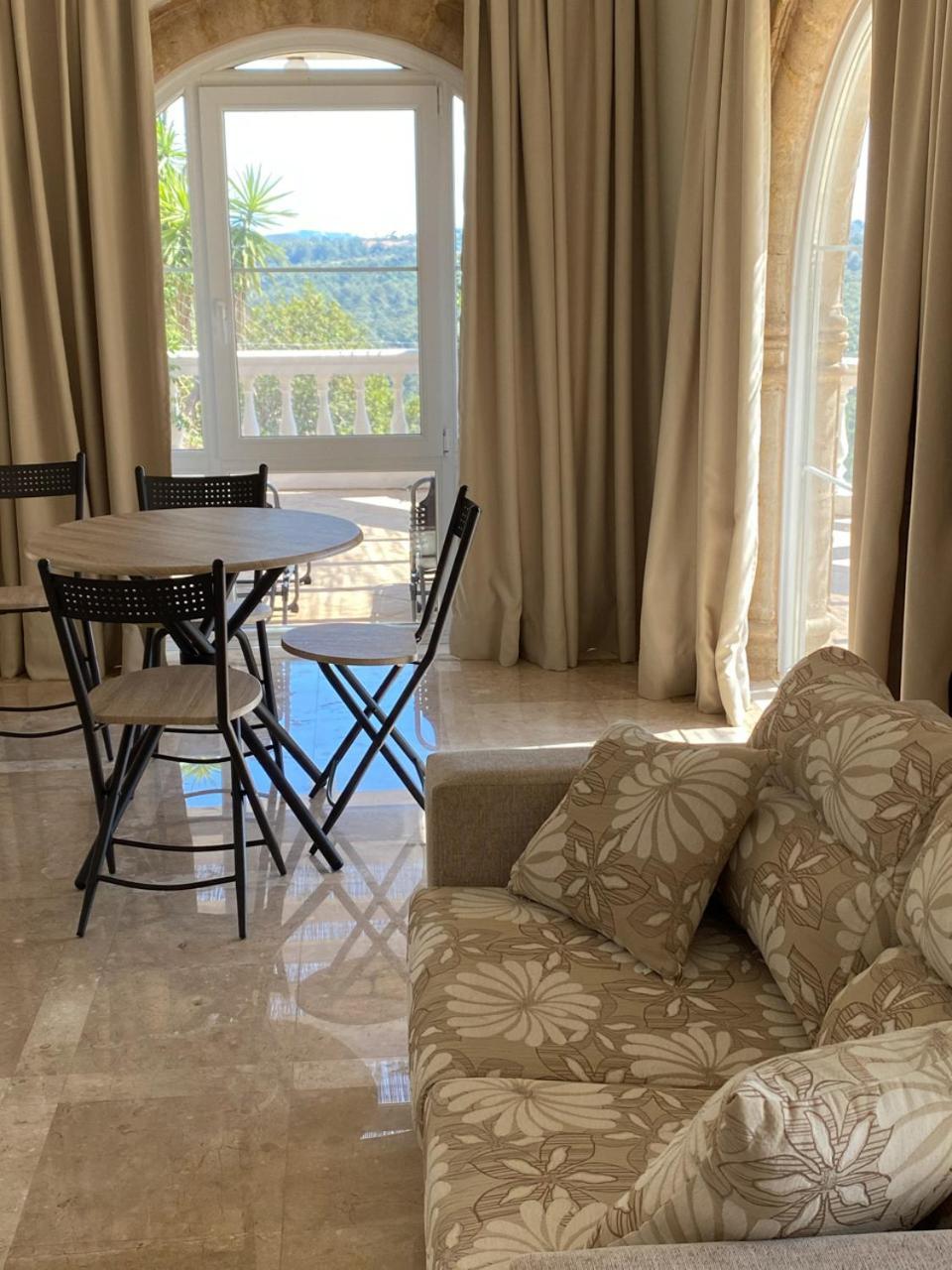 Nostrana Village Apartments Koskinou  ห้อง รูปภาพ