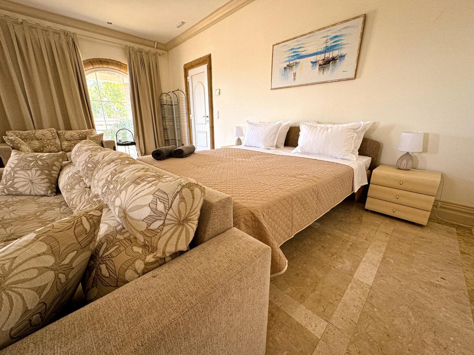 Nostrana Village Apartments Koskinou  ภายนอก รูปภาพ